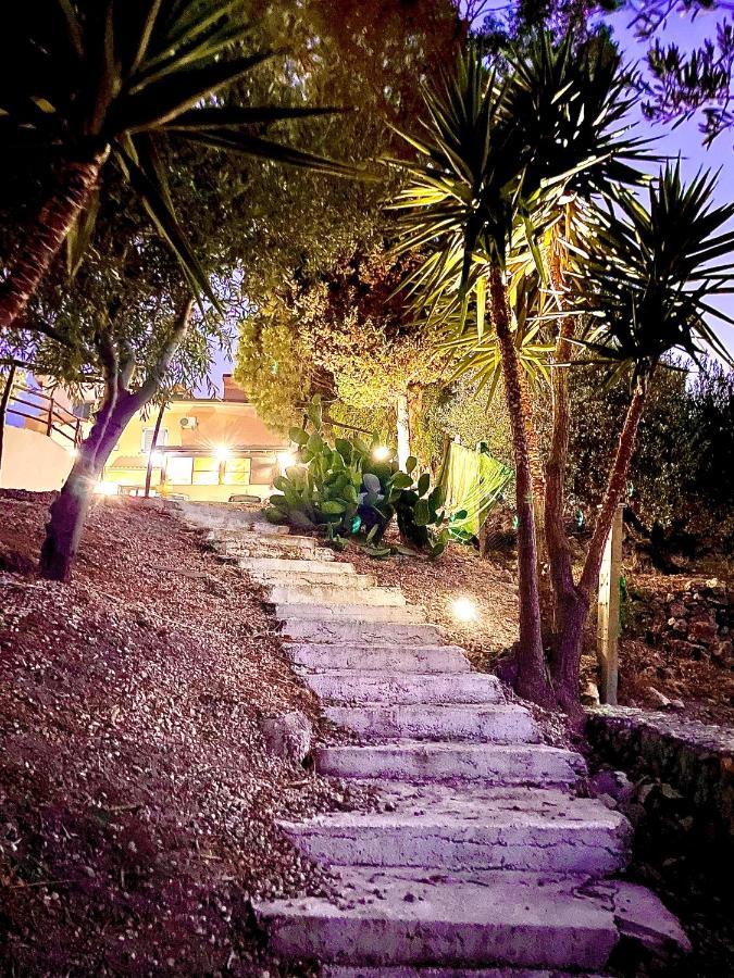La Collina Sul Mare Bed & Breakfast Палма де Монтекиаро Екстериор снимка