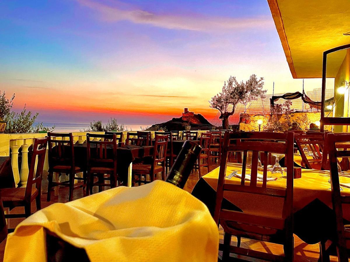 La Collina Sul Mare Bed & Breakfast Палма де Монтекиаро Екстериор снимка