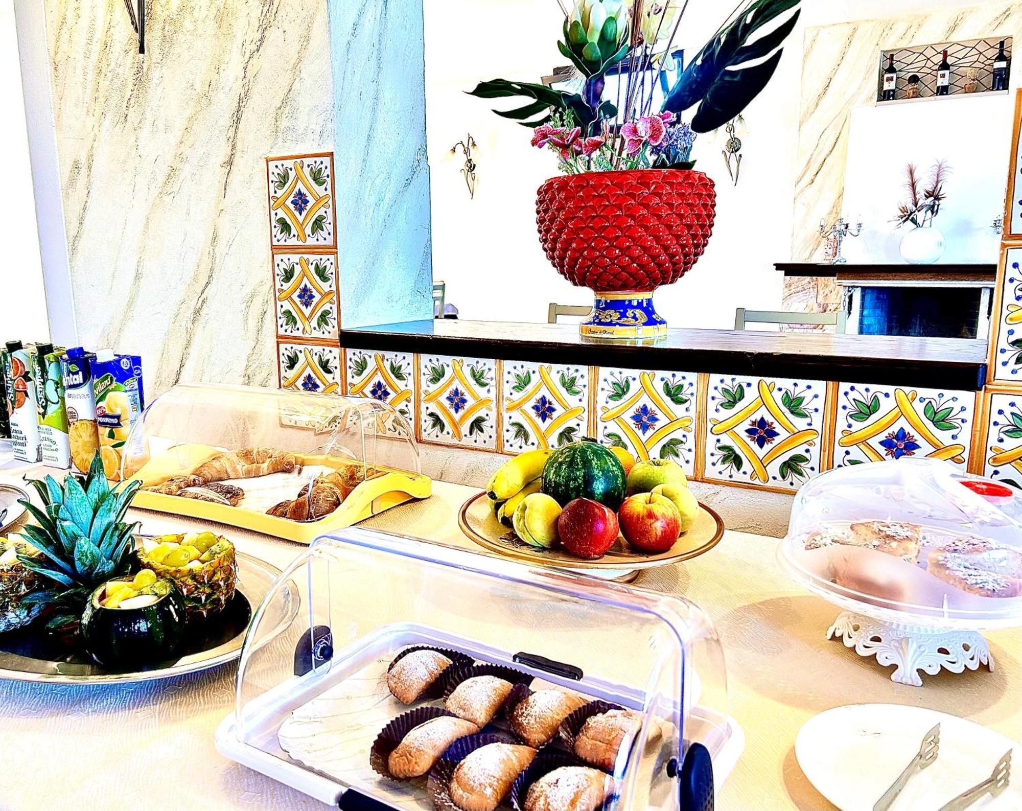 La Collina Sul Mare Bed & Breakfast Палма де Монтекиаро Екстериор снимка