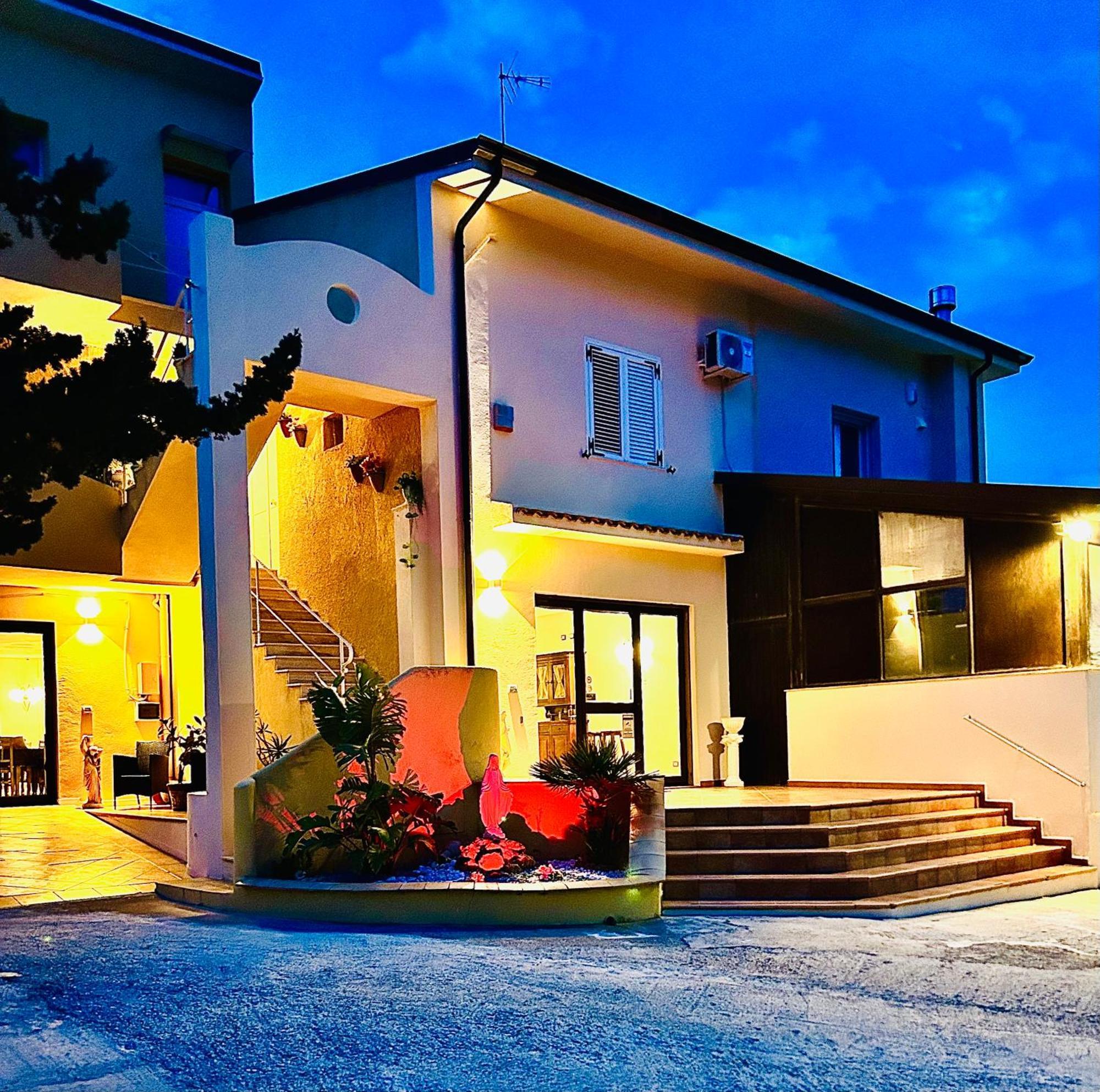 La Collina Sul Mare Bed & Breakfast Палма де Монтекиаро Екстериор снимка
