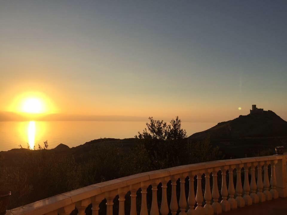 La Collina Sul Mare Bed & Breakfast Палма де Монтекиаро Екстериор снимка