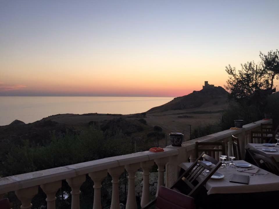 La Collina Sul Mare Bed & Breakfast Палма де Монтекиаро Екстериор снимка